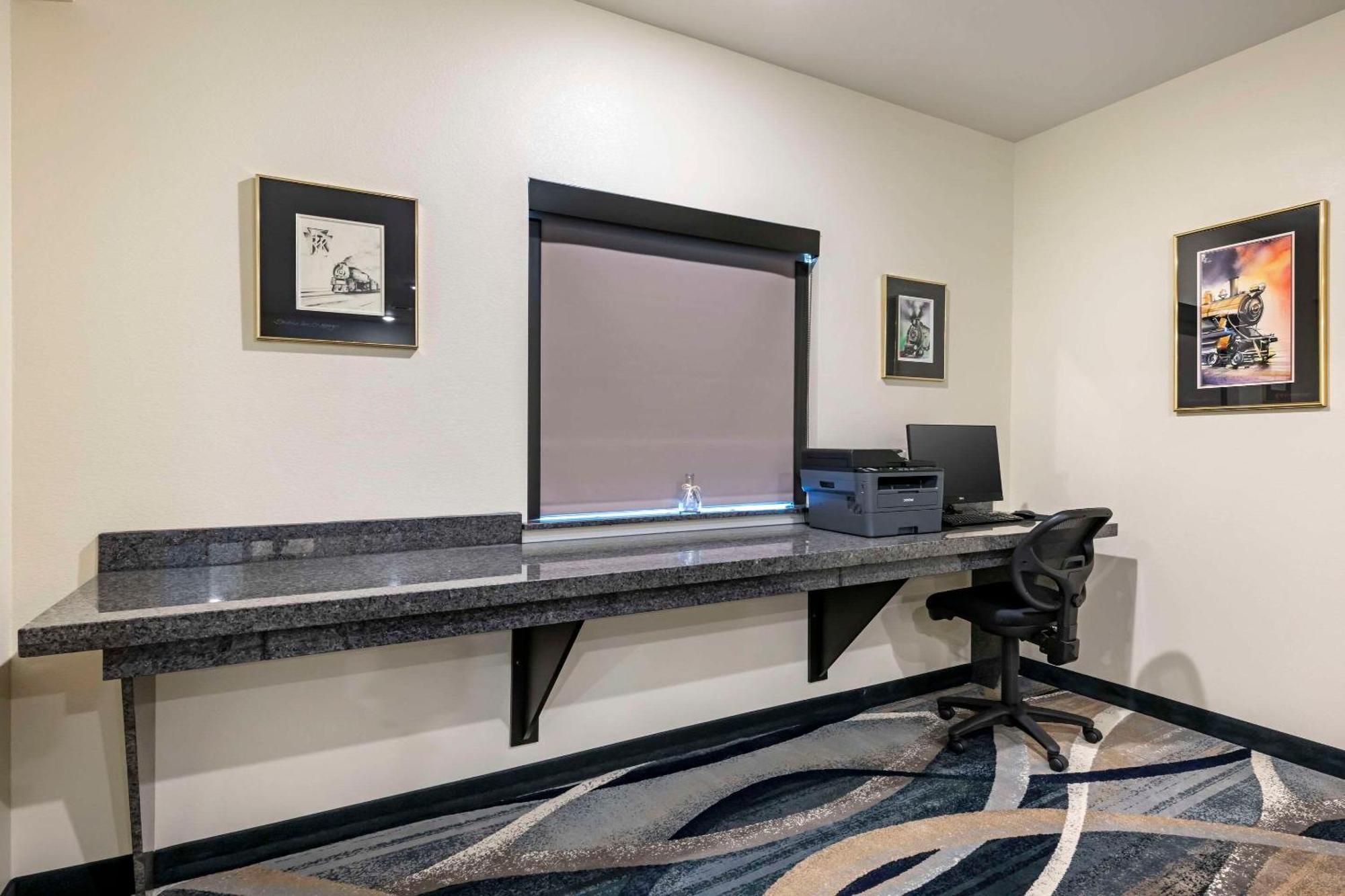 Comfort Inn & Suites Medina Εξωτερικό φωτογραφία
